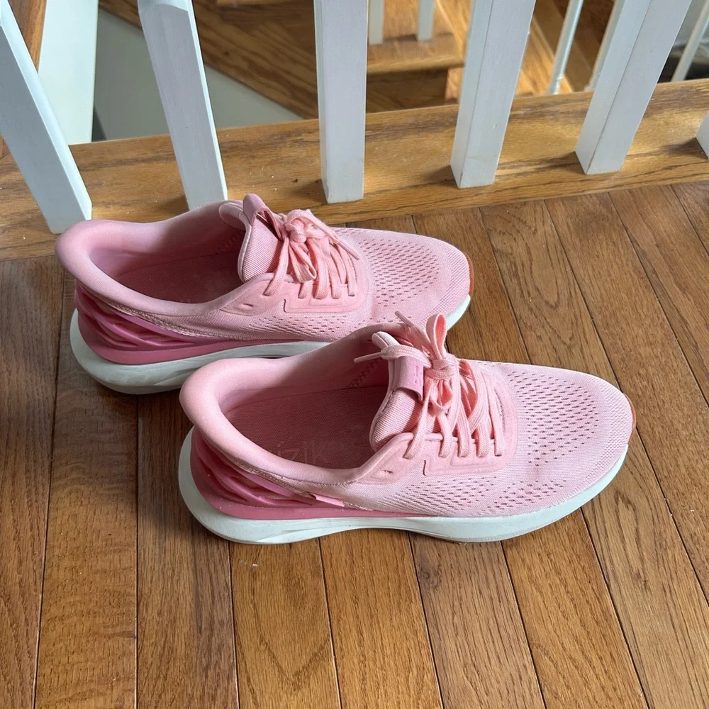 Kizik Athens Sneakers - Picture 2 of 6